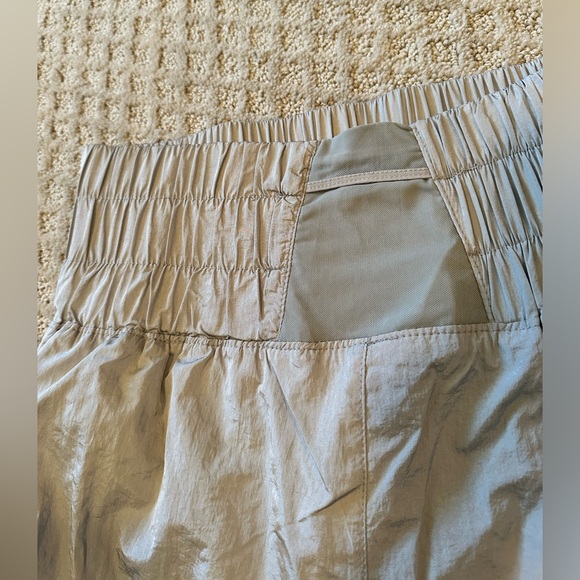 NWOT sz M Free People Movement The Way Home Shorts Artic Fox grey gray - Picture 4 of 10